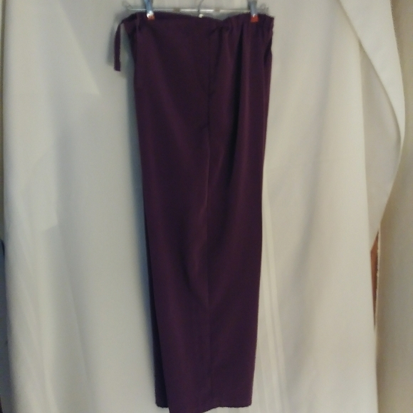 Basic Edition pants - Picture 2 of 2